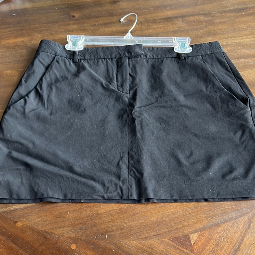 Great Theory Black mini skirt. Size 12